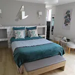 D'hotes La Maison Neuve 3*