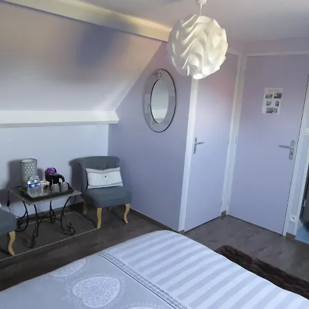 D'hotes La Maison Neuve 3*