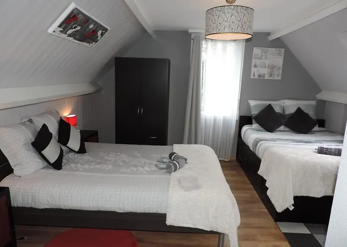 D'hotes La Maison Neuve 3*