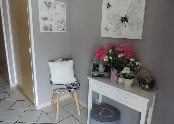 D'hotes La Maison Neuve Bed and breakfast