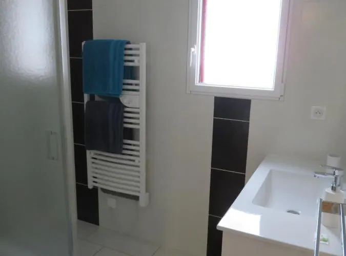 Bed and breakfast D'hotes La Maison Neuve 3*