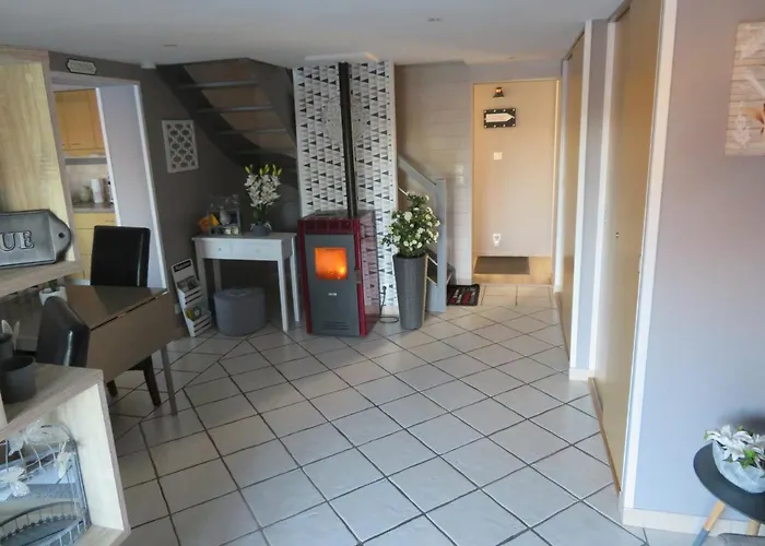 D'hotes La Maison Neuve Bed and breakfast 3*