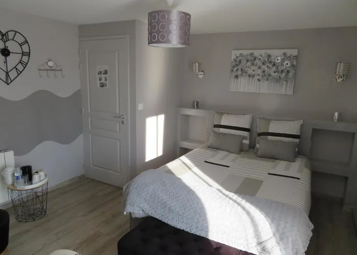 D'hotes La Maison Neuve Alojamento de Acomodação e Pequeno-almoço